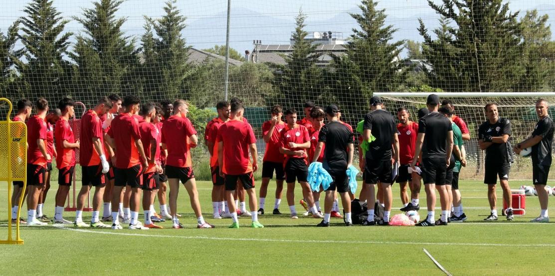 Antalyasporda Alex de Souza mesaiye başladı