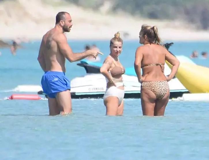 10 kilo vermişti ÇEŞME TATİLİNDE GÖRÜNTÜLENDİ