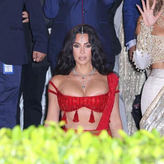 Yılın düğünü Ünlü isimlerin boy gösterdiği tören: Kim Kardashian, Tony Blair, Infantino...