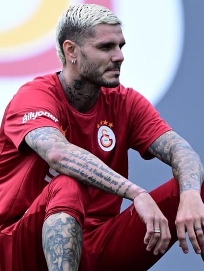 Simge Sağının konser göndermesi olay olmuştu Galatasarayın yıldızı Mauro Icardi ile Wanda Naranın çocukları bakın kimde kalacak