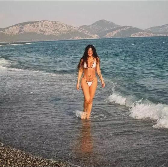 CESUR POZLAR BİKİNİLİ HALİNE YORUM YAĞDI