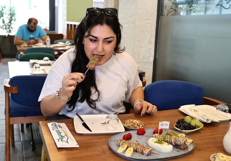 Adanalıların gözde tatlısı: ÇÖP ŞİŞ KATMER Yoğun ilgi var, yok satıyor