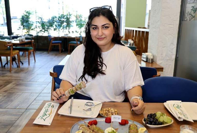 Adanalıların gözde tatlısı: ÇÖP ŞİŞ KATMER Yoğun ilgi var, yok satıyor