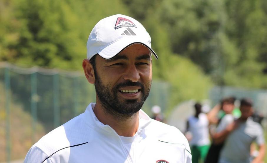 Selçuk İnan: Yeni bir takım inşa ediyoruz