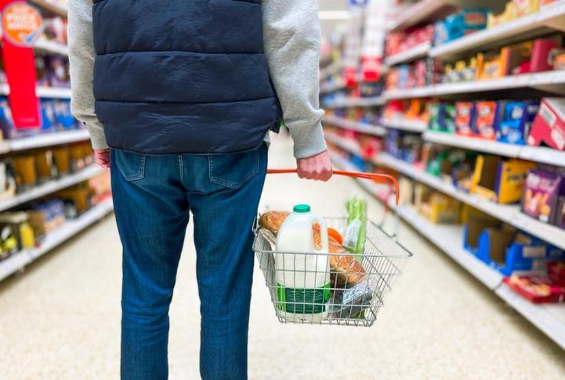 Ticaret Bakanlığı ekipleri İstanbulda sahaya indi Market ve restoranlar denetlendi...