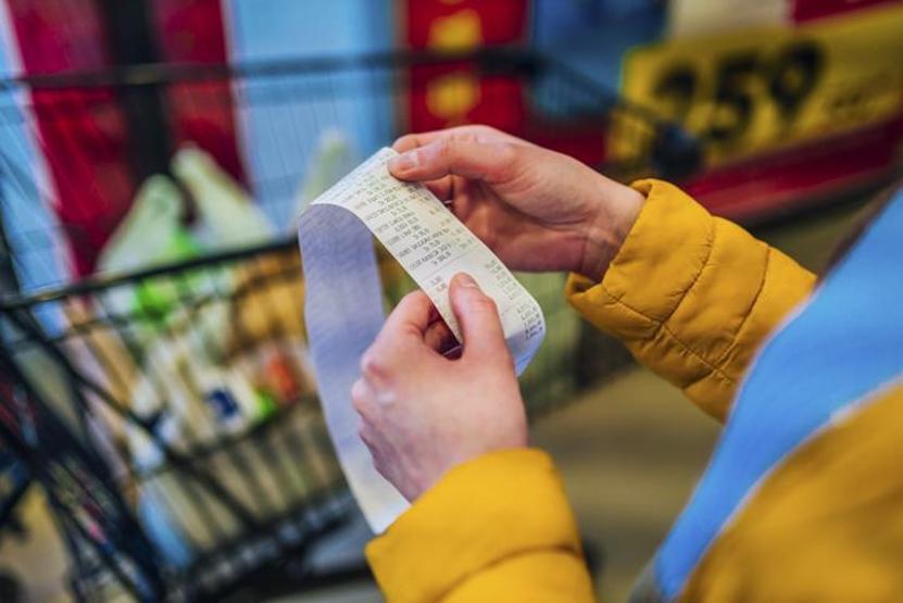 Ticaret Bakanlığı ekipleri İstanbulda sahaya indi Market ve restoranlar denetlendi...