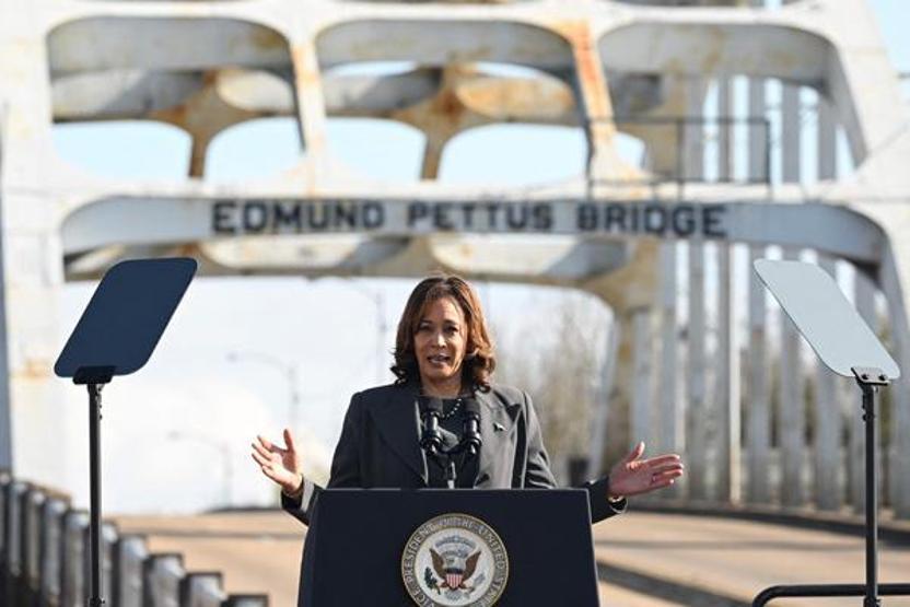 ABDde gözlerin çevrildiği isim Kamala Harris kimdir