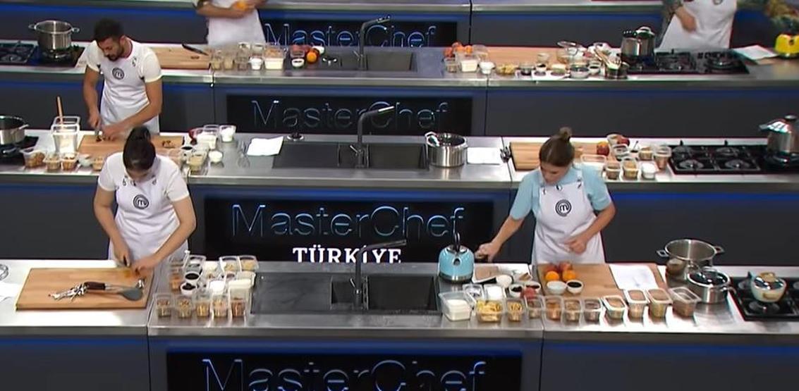 Son dakika: MasterChef’te ana kadroya giren 10. yarışmacı belli oldu Onur Deniz kavgası 22 Temmuz MasterChef ana kadroya kim girdi, kim kazandı
