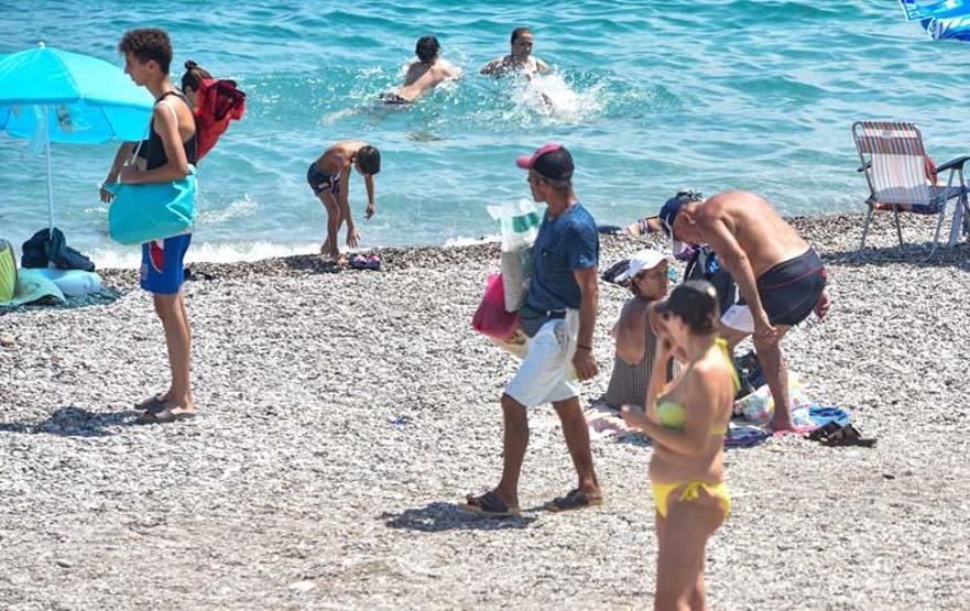 Sıcak havada sokak lezzetlerinde seyyar tehlike: Midye dolma yerken bir kez daha düşünün