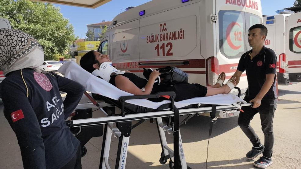 Oyuncak bebeğini bir an olsun bırakmadı Bursada feci kaza