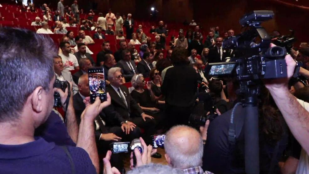 Kenan Işıka son veda İstanbul AKMde tören düzenlendi
