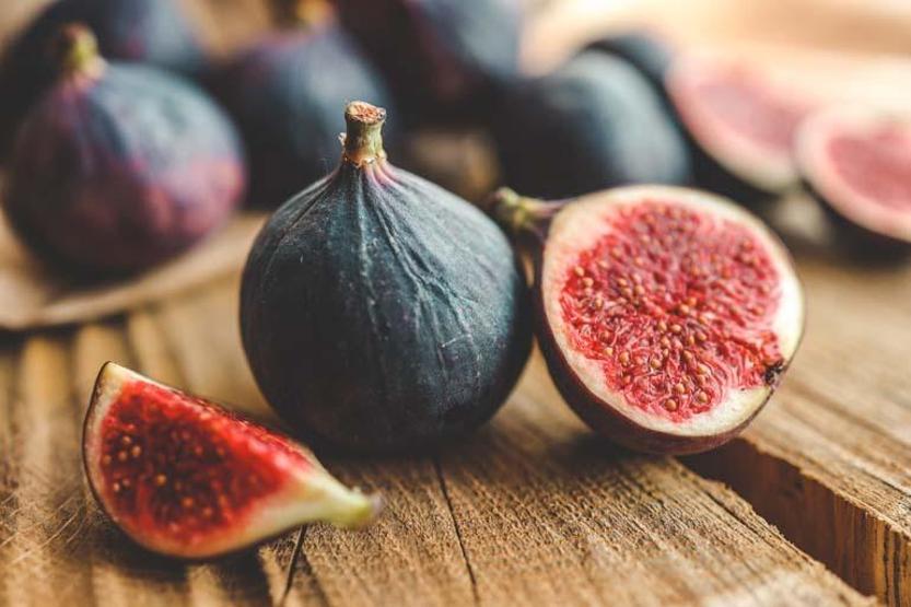 Ağustos ayının incisi bol bol tüketin Bu meyve adeta antioksidan ve lif deposu A, E, K gibi birçok vitamin içeriyor... Yoğurt veya peynirle tüketince faydası daha da katlanıyor