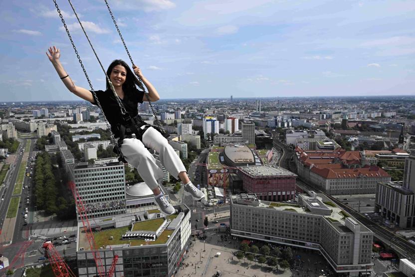 Kuş bakışı Berlin: Avrupa’nın en yüksek salıncağı Almanya başkentinde