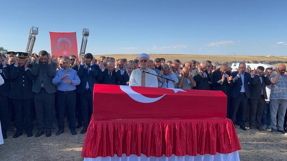 Bu acıya yürek dayanmaz Şehit babasına böyle veda etti...