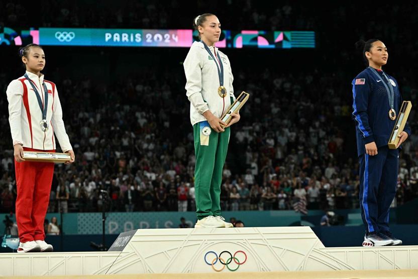 Fransaya altın madalyalı tokat Cezayirli sporcu Kaylia Nemourun ilginç hikayesi...