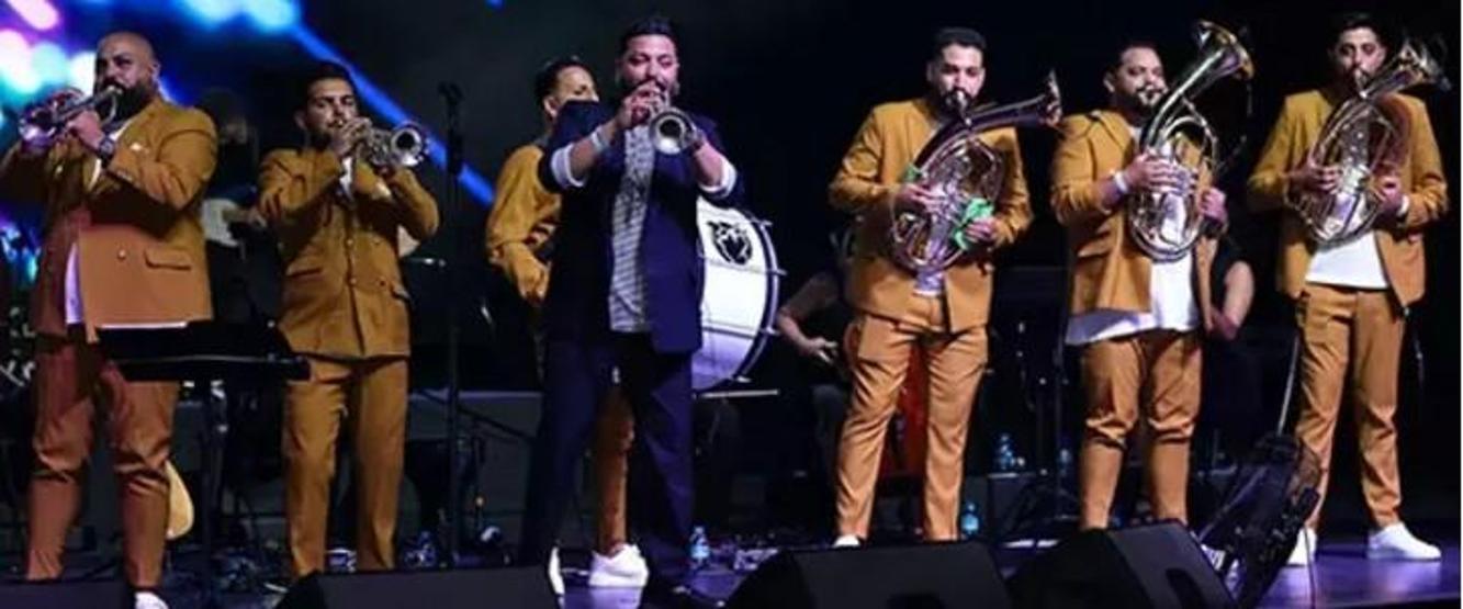 Volkan Konak kızı Derinle aynı sahnede