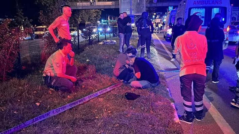 Arkasında Killer yazan otomobilin çarptığı 2 kız kardeş öldü