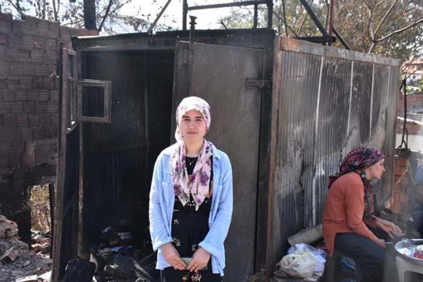 SÖZ BİTTİ | Yangın yeri İzmirde evleri yananlar, o anları anlattı