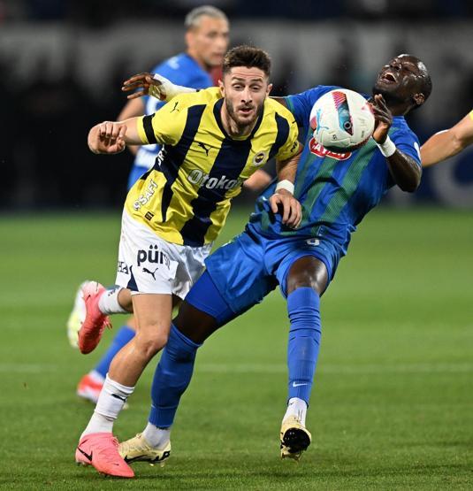 İsmail Yüksekten Jose Mourinhonun dikkatini çeken performans Portekizli hocanın fikri değişebilir...
