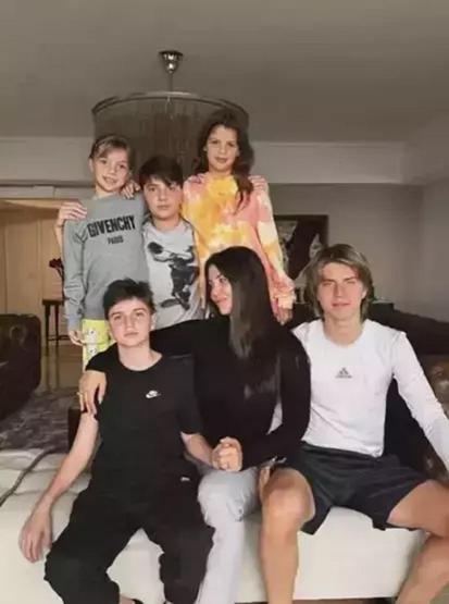 Galatasarayın yıldızı Icardinin yeni imajı olay oldu Sosyal medyada Wanda Nara iması: Ayrılık acısını kaldırabilmek için...