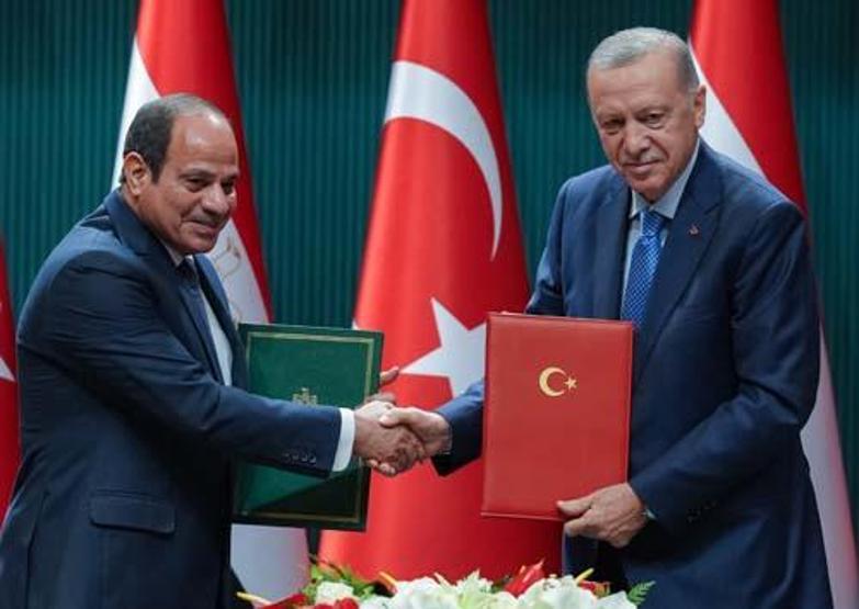 HABER || Tarihi ziyaret Atinada gündem oldu: Telaş
