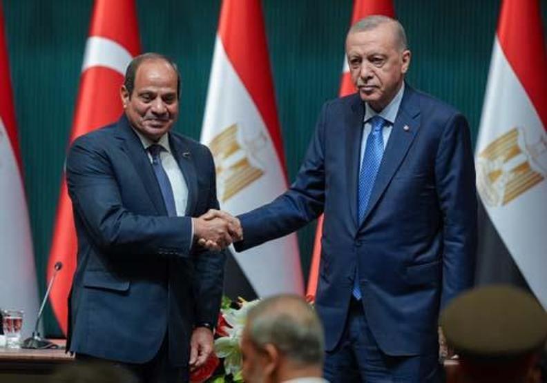 HABER || Tarihi ziyaret Atinada gündem oldu: Telaş