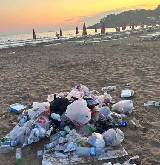 Gurbetçi vatandaşı isyan ettiren tatil manzarası: Bunu yapan vatan hainidir