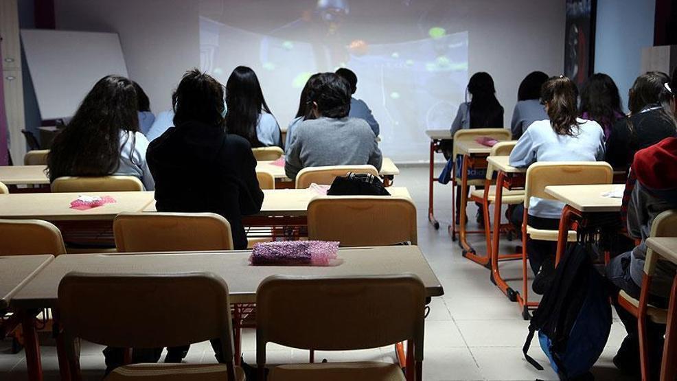20 milyondan fazla öğrenci pazartesi ders başı yapacak