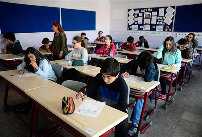20 milyondan fazla öğrenci pazartesi ders başı yapacak