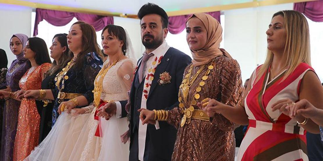 Ukraynalı doktor, Hakkariye gelin geldi 2 gün süren düğünle evlendiler