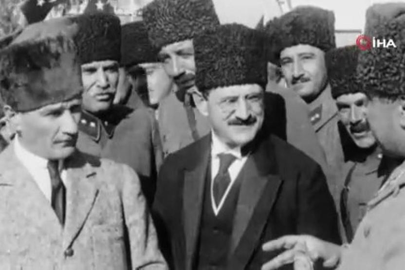 İzmirin Kurtuluşu mesajları ve sözleri...9 Eylül İzmirin Kurtuluşu ile ilgili mesajlar ve sözler