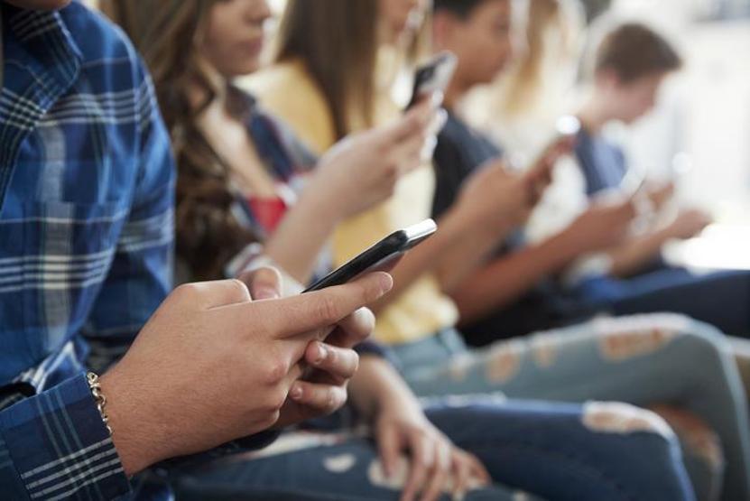 Okula telefon getirmek yasak mı 2024 İlkokul, ortaokul, lise öğrencileri için telefon MEB genelgesi