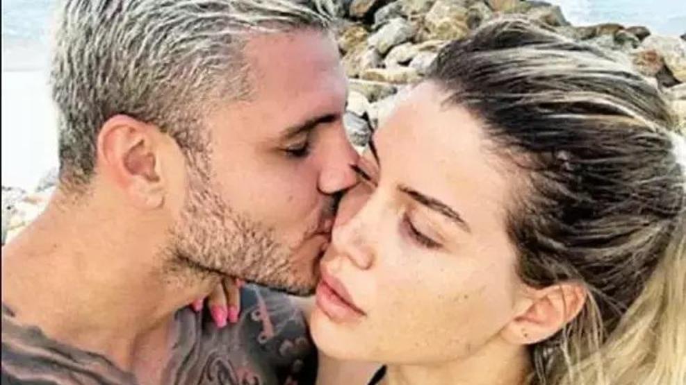 GALATASARAYIN YILDIZI ICARDİ İLE WANDA NARA SARMAŞ DOLAŞ Arjantin gecelerinde objektiflere böyle yakalandılar