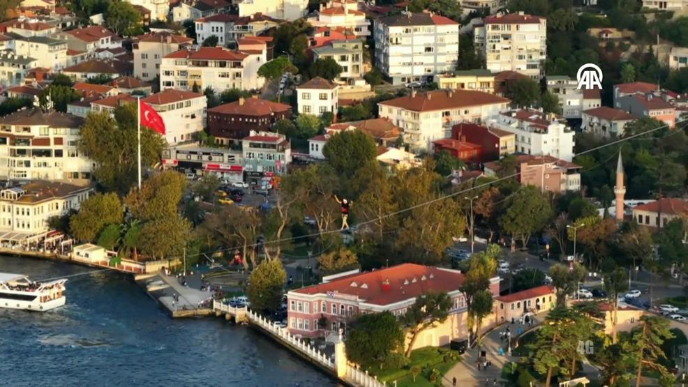 Son dakika haberi: Canlı yayında ölümcül yürüyüş İp üstünde Asyadan Avrupaya geçti