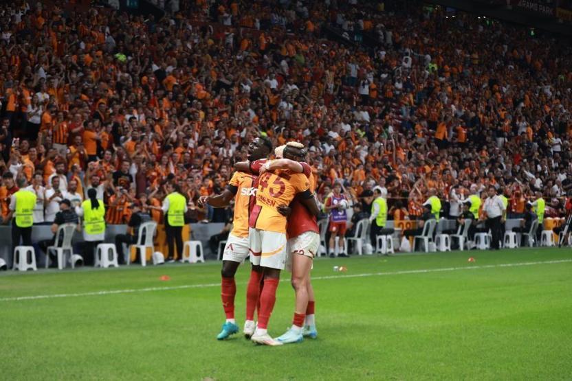 Süper Ligde 5. hafta sona erdi Fenerbahçe maç fazlasıyla liderliğini sürdürdü...