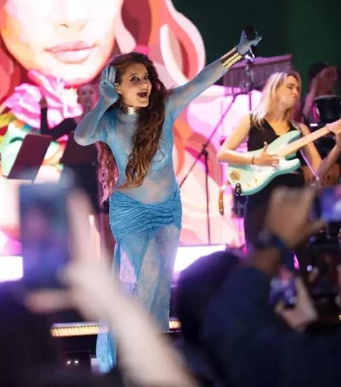 Atiye üçüncü kez anne oluyor Bebeğinin cinsiyetini açıkladı
