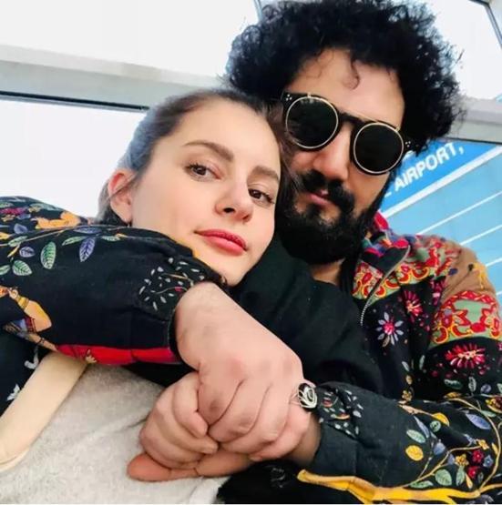 Atiye üçüncü kez anne oluyor Bebeğinin cinsiyetini açıkladı