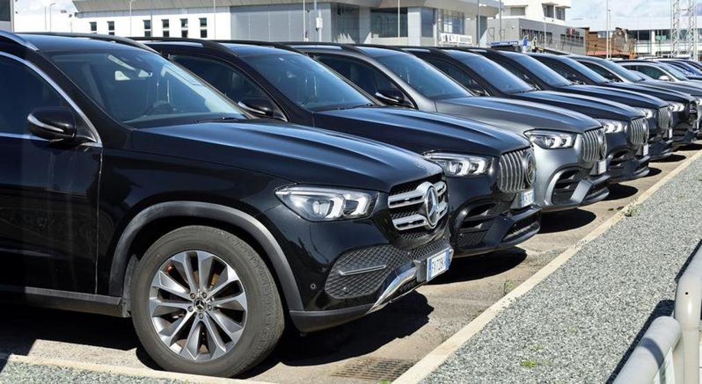 A, B, C, G, E, S, V, X, GLA, EQA... Mercedes arabalardaki her harf bir şey anlatıyor Çoğu kişinin bilmediği bir sebebi var...