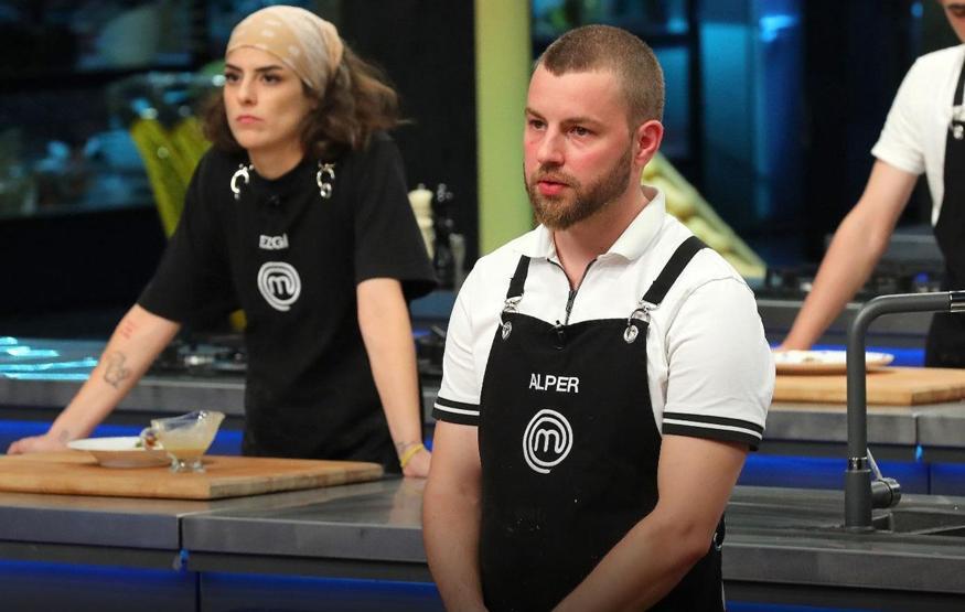 Masterchefte 5. ve 6. eleme adayı belli oldu Korkutan anlar SEMİHİN GÖZÜNE SICAK SU GELDİ
