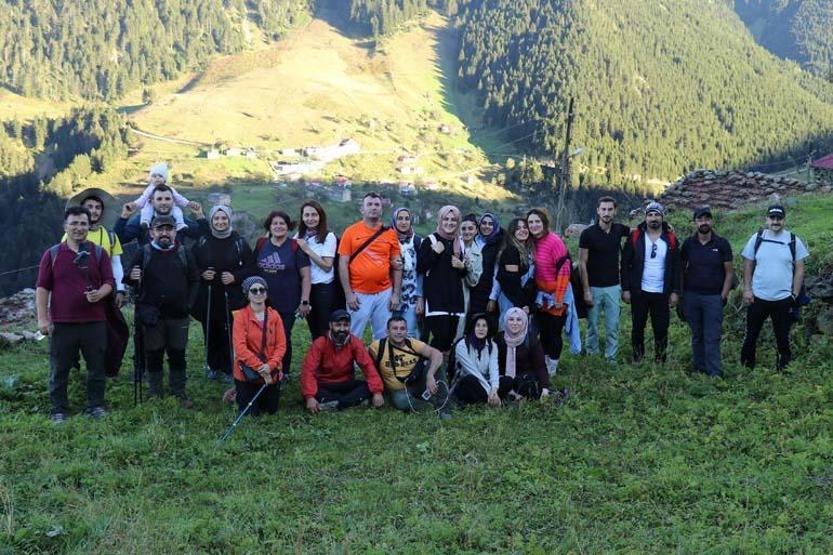 Burayı gören hayran kalıyor... Doğa tutkunları 16 kilometrelik Kayıp Santa Yolunu adım adım keşfetti... İşte o anlar