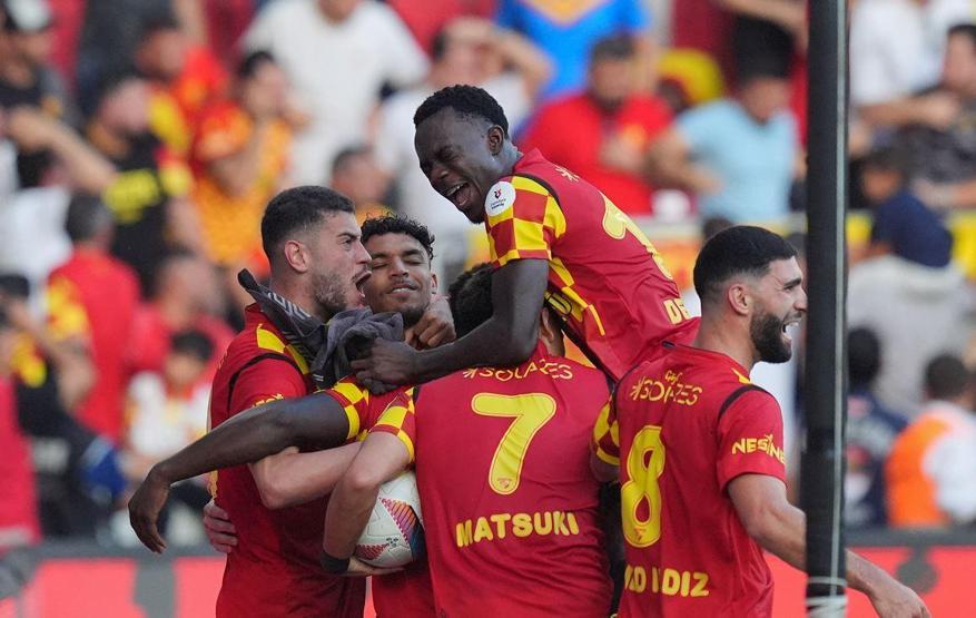Göztepe, yıldız golcüsüyle kazandı