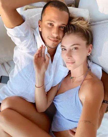 Acun Ilıcalının eski eşi Şeyma Subaşıdan kafa karıştıran bir aşk paylaşımı daha
