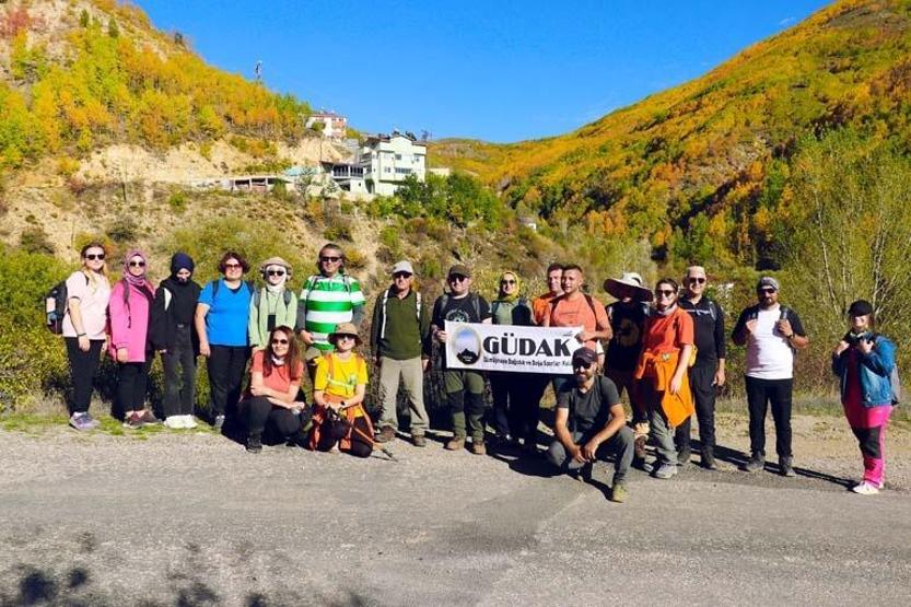 Gümüşhane dağları sonbaharın büyüleyici renkleriyle bezendi
