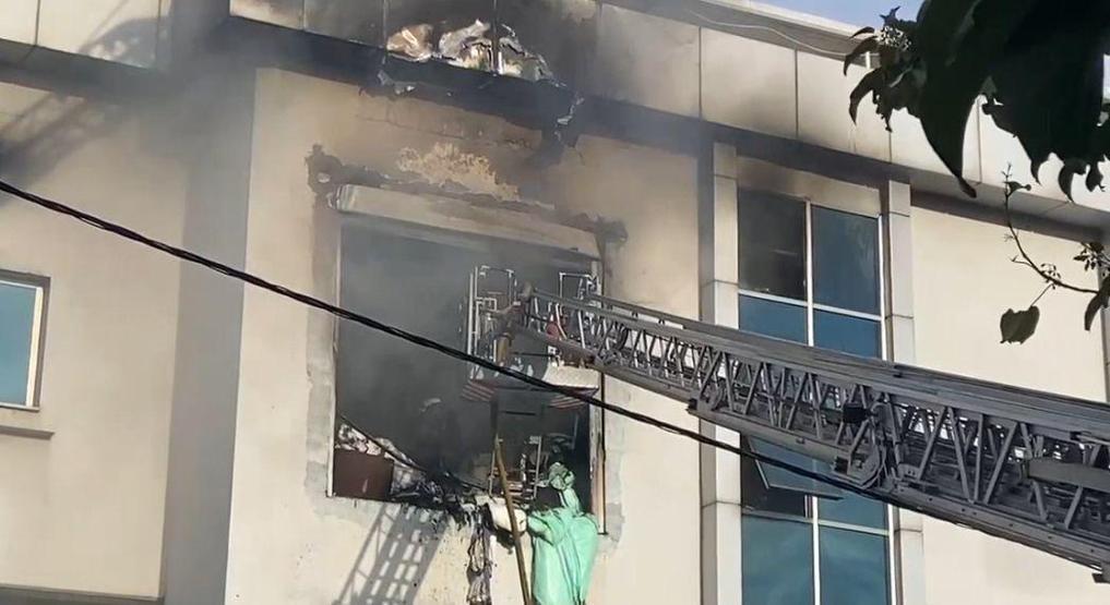 Beylikdüzünde tekstil fabrikasında yangın