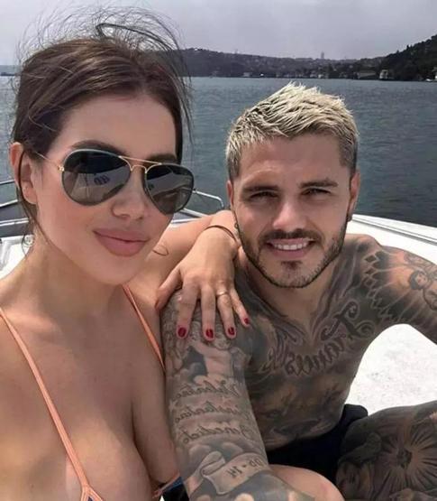 Galatasarayın yıldızı Icardi ile Wanda Naradan aile pozu ŞÜKÜR BARIŞTILAR, ARTIK RAKİPLERİ DÜŞÜNSÜN
