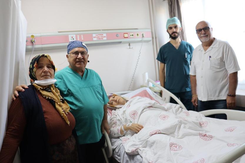Karın ağrısıyla hastaneye gitti Doktorlar görünce şoke oldu