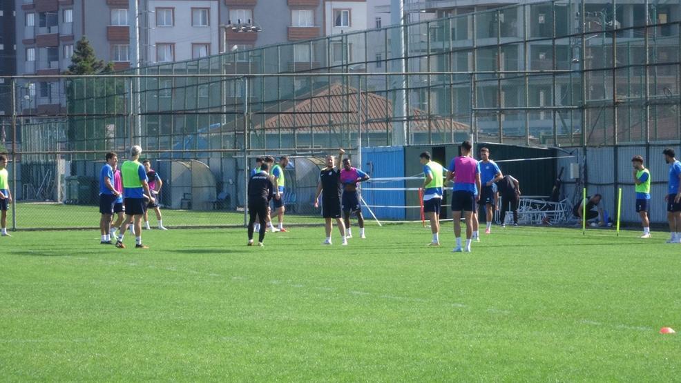 İlhan Palut: Süper Ligin her maçı gerçekten zor