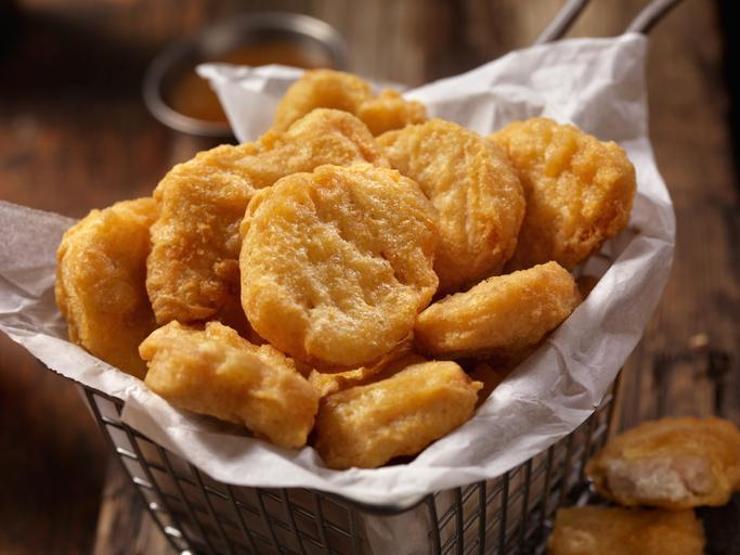 Tavuk Nugget Dediğin Böyle Olur Dışı Çıtır Çıtır, İçi Yumuşacık Fast Food’cuların Herkesten Gizlediği Püf Noktası Bakın Neymiş