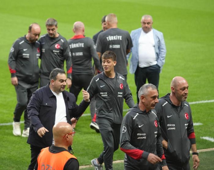 A Milli Futbol Takımı, yarın İzlanda ile karşı karşıya gelecek