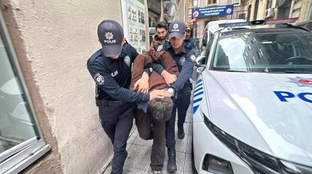Son dakika haberi: Beyoğlunda polise bıçaklı saldırı Tutuklandı